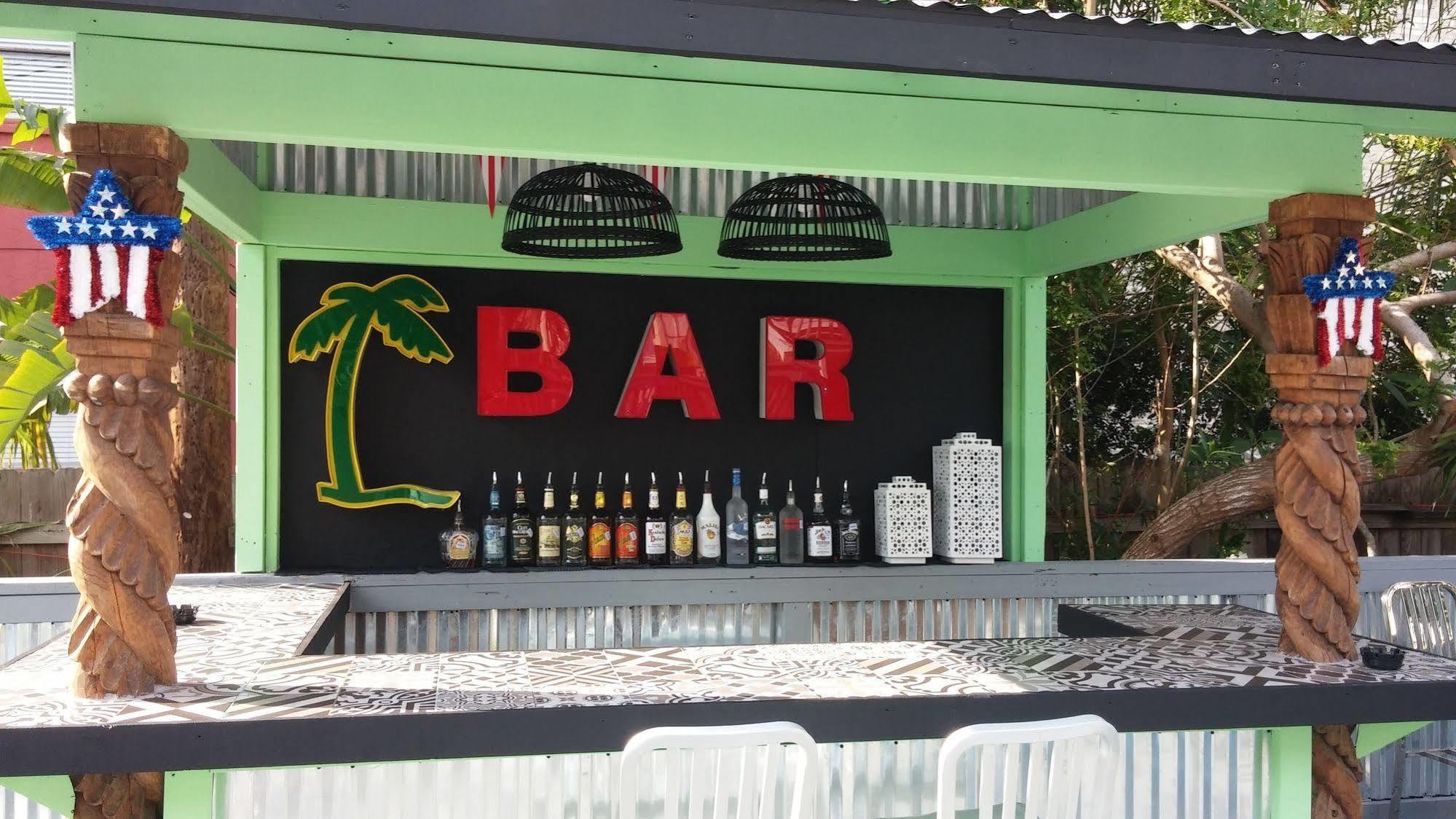 Upper Deck Hotel And Bar - Adults Only South Padre Island Eksteriør bilde